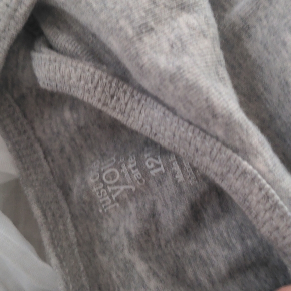 BUNDLE 3 Long Sleeve Onsies - Picture 6 of 6